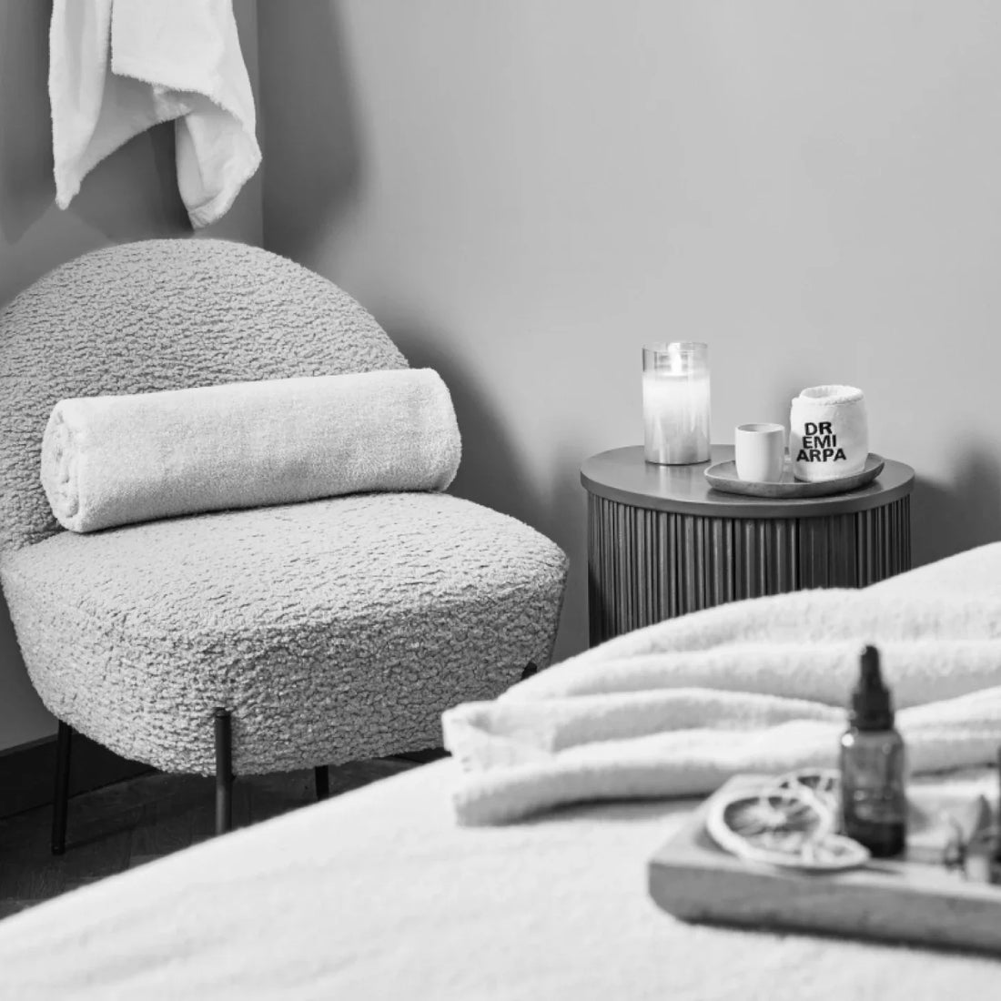 DR. EMI SKIN SUITE EXPERIENCE 
