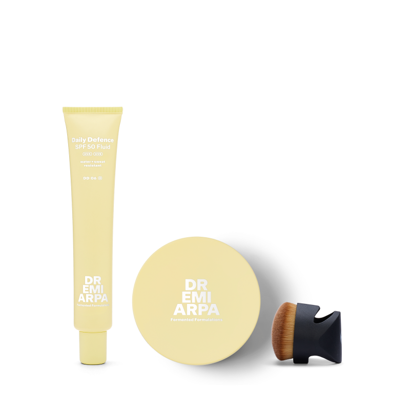 Defence Duo SPF 50 Light Medium + Quick Fix Brush