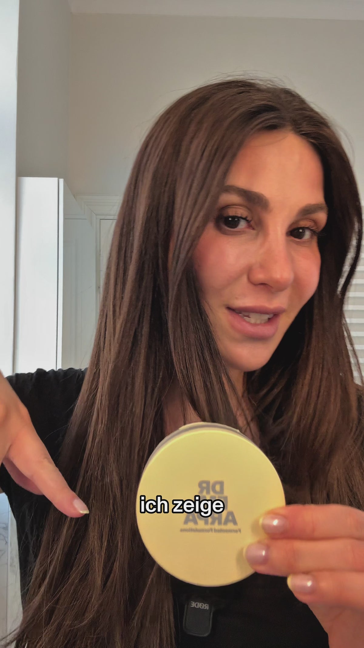 Video laden: DR. EMI ARPA SKIN SPF Sonnenschutz Puder Makeup